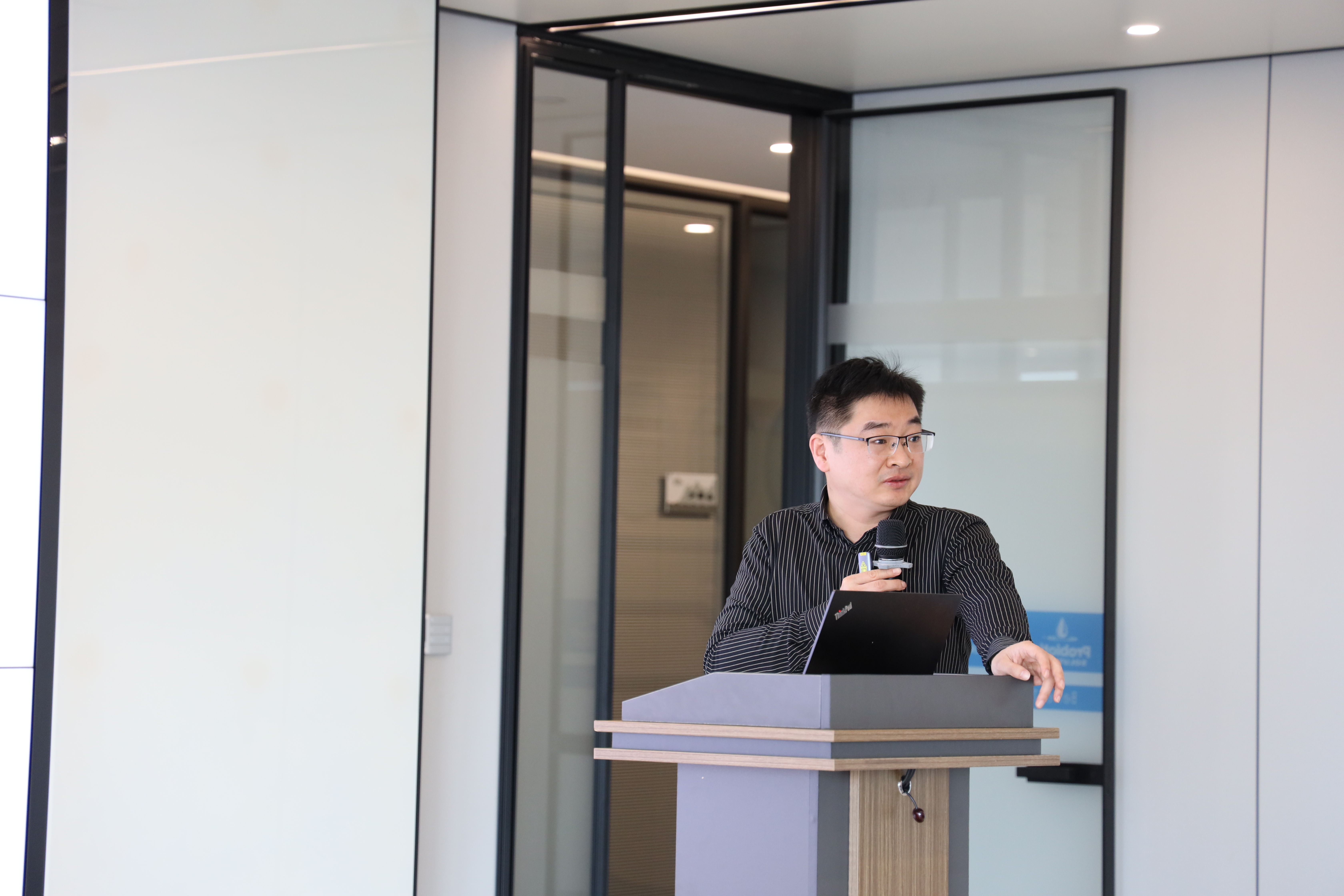 1736931256636074.jpg 1736931256636074.jpg